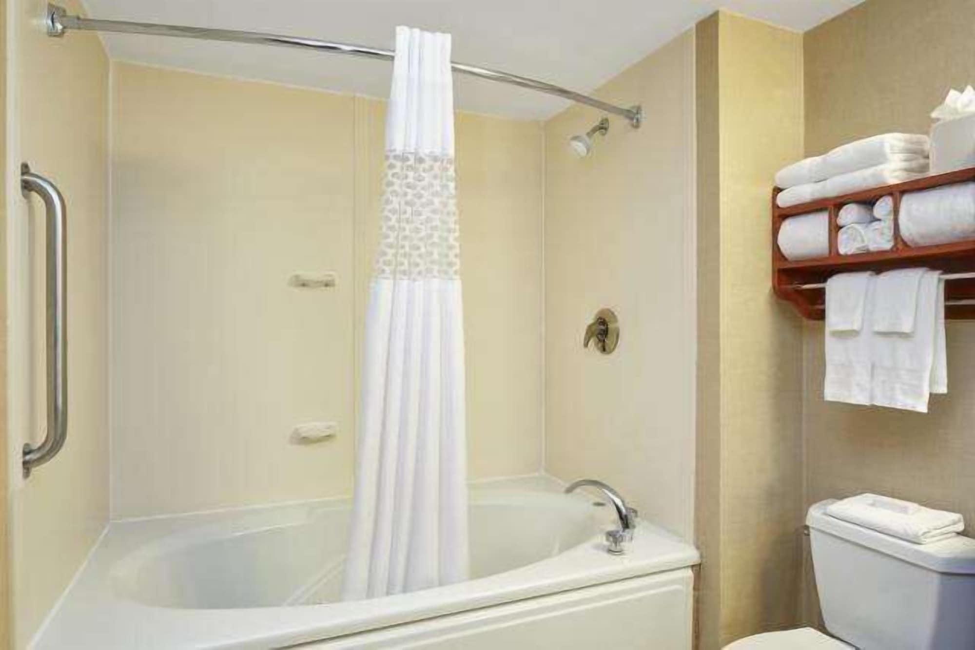 Hampton Inn East Піорія Екстер'єр фото