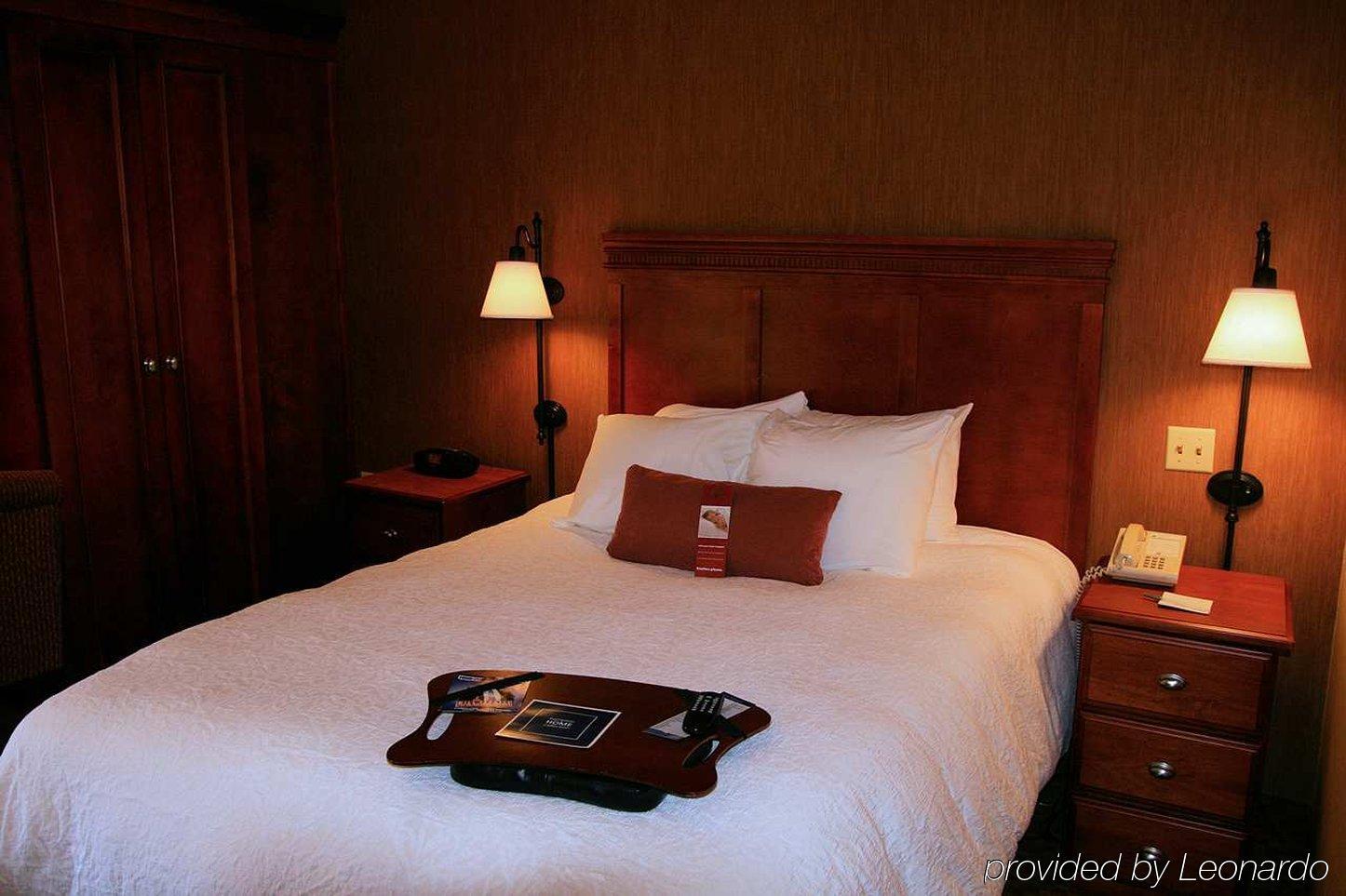 Hampton Inn East Піорія Номер фото